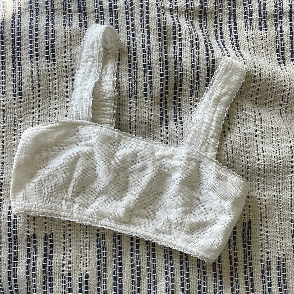 American Eagle white crop tank